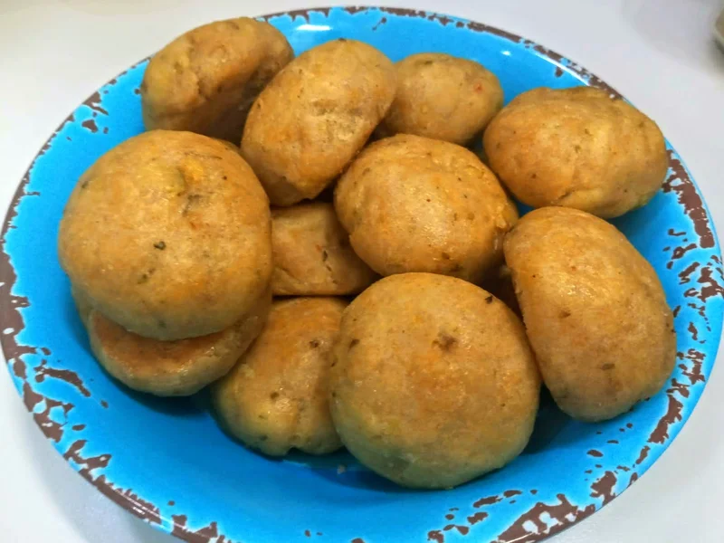 MP - Pão integral de batata doce com queijo minas e orégano