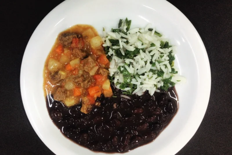 BOV - Ensopadinho de carne com batata - Imagem 2