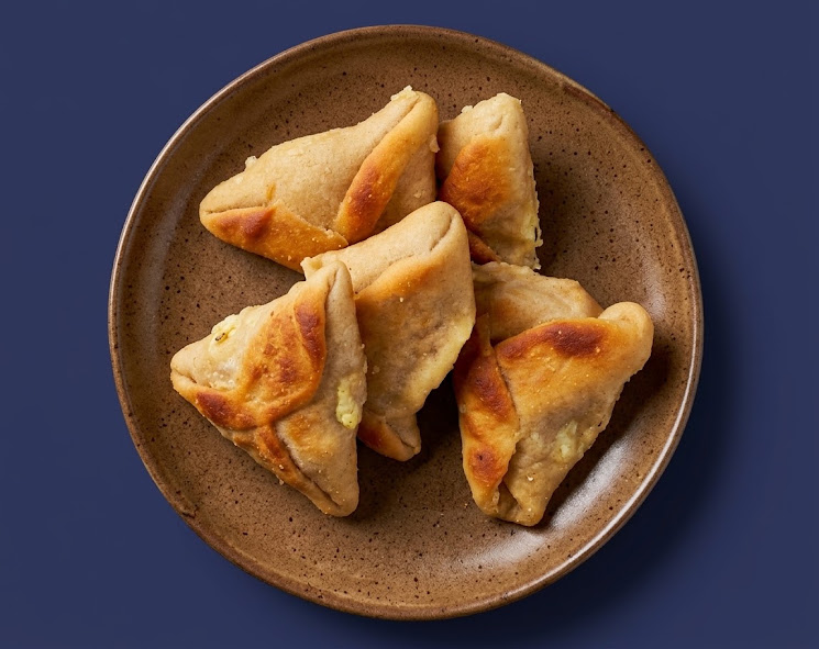MP - Esfiha integral de queijo fechada